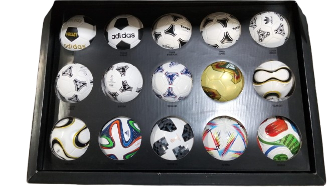 SET MINI BALONES HISTORICOS ADIDAS