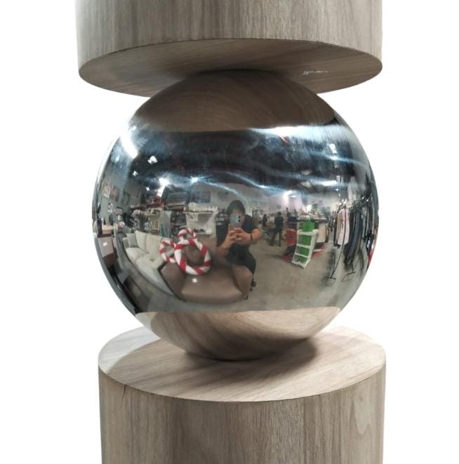 TOTEM GRANDE CON ESFERA
